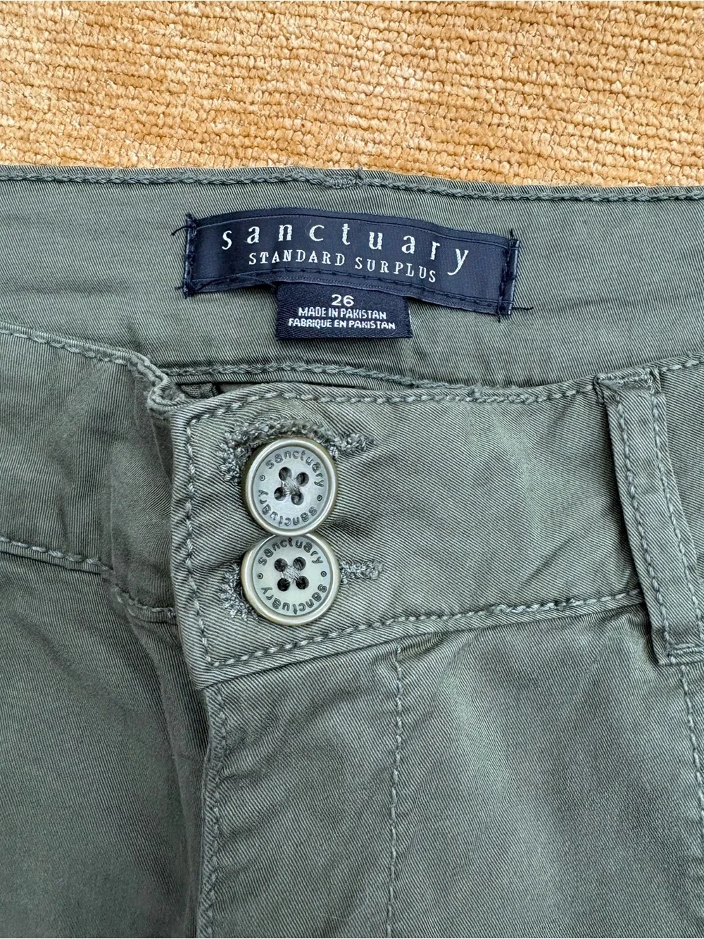 Sanctuary ladies 26 waist, Olive Green cotton blend Cargo Joggers